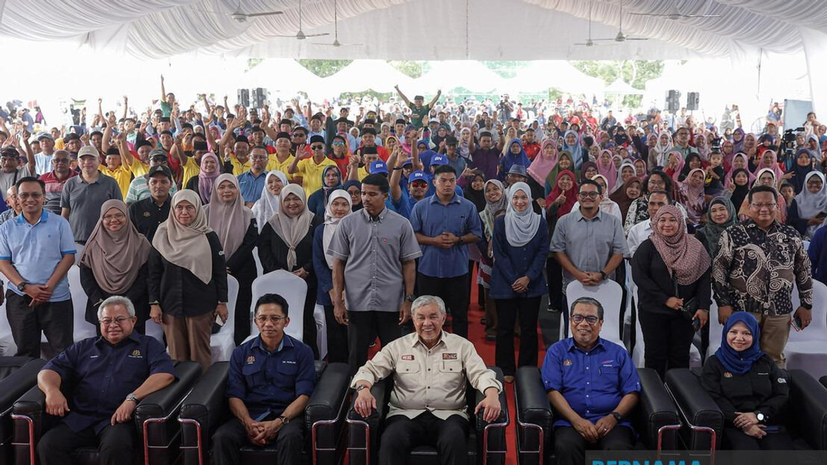 Ahmad Zahid: New Political Alliances Essential for Malaysia's Stability