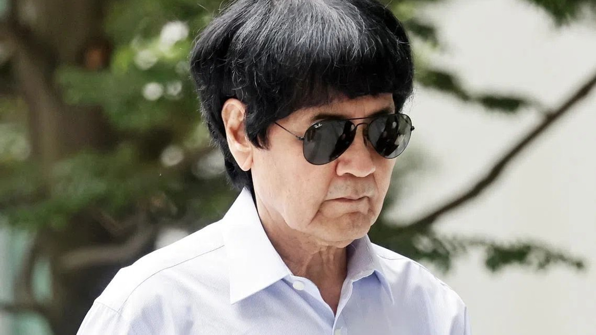 Singapore fines ex-air force chief S$5,000 for hitting woman with stroller