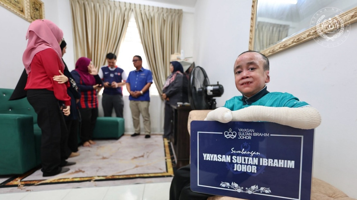 Royal Foundation Provides Aid to Johor Teen with Rare Skin Disorder