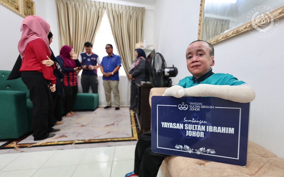 Royal Foundation Provides Aid to Johor Teen with Rare Skin Disorder