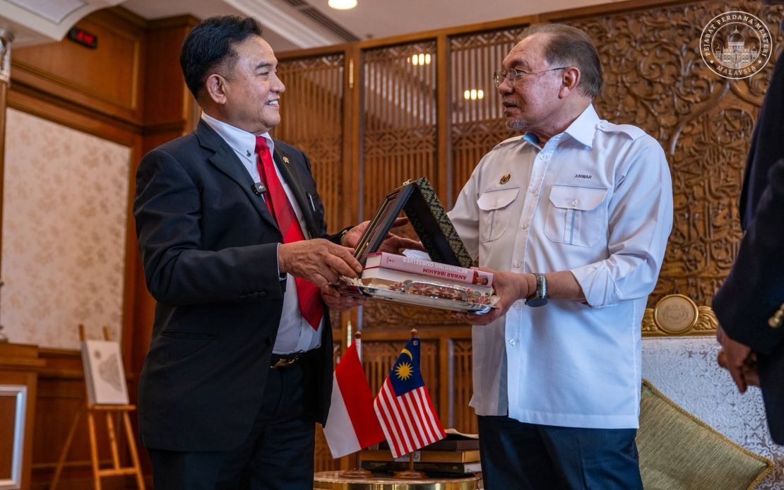 Malaysia and Indonesia Pledge Deeper Ties on Law, Governance and Strategic Issues
