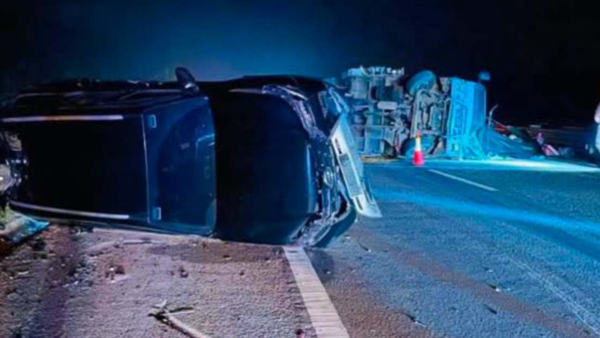 Three Zahid media officers injured in multi-vehicle collision on East Coast Expressway
