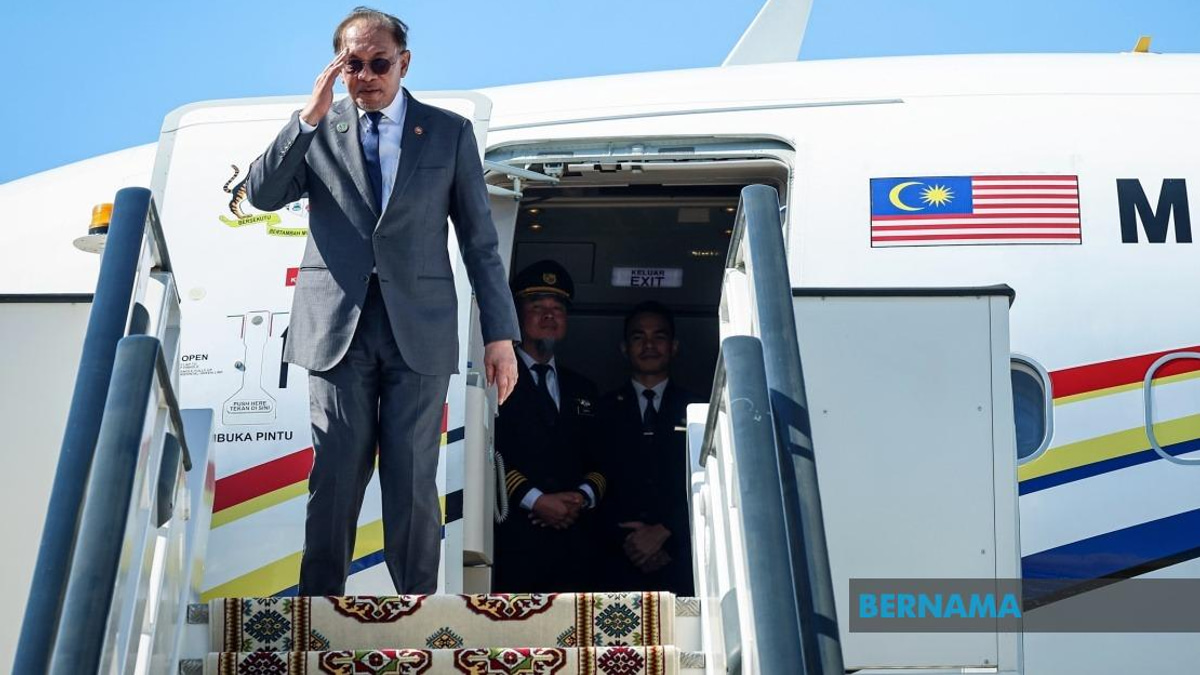 Anwar Returns from Turkmenistan to Lead Penang Economic Drive and Media Recognition