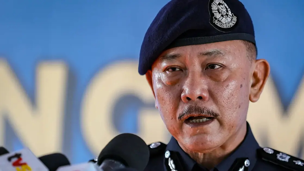 Three men detained as police investigate discovery of body in Batu Pahat river