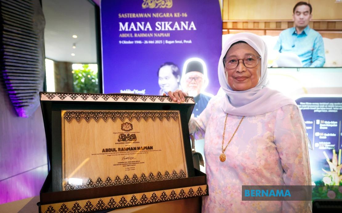 Mana Sikana Posthumously Honoured as Malaysia's 16th National Laureate