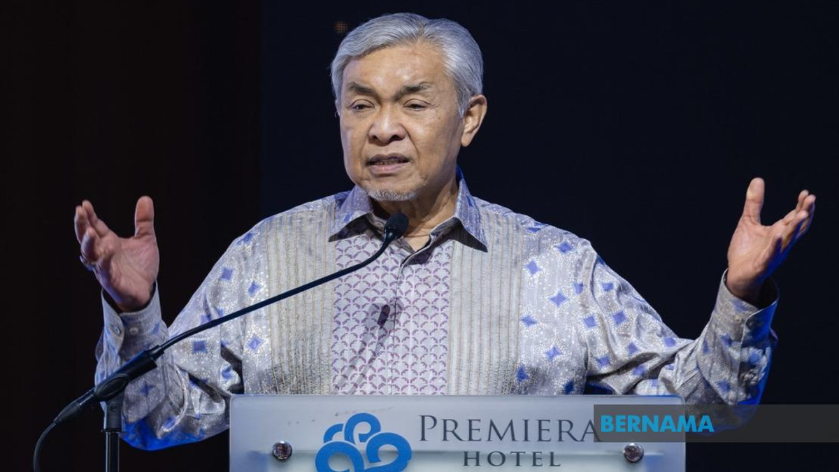 Ahmad Zahid: Budget 2027 Will Consider New Rural Roads for Sabah and Sarawak