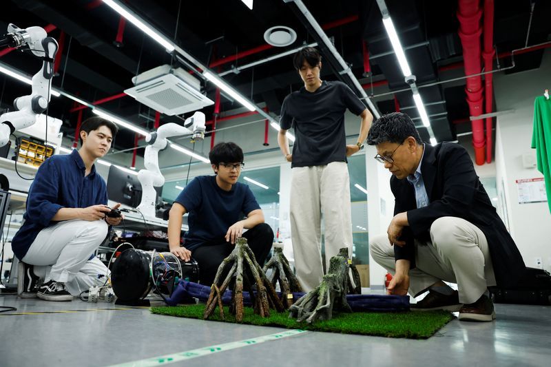 South Korean and US researchers develop robotic clothing system that dresses wearers hands-free