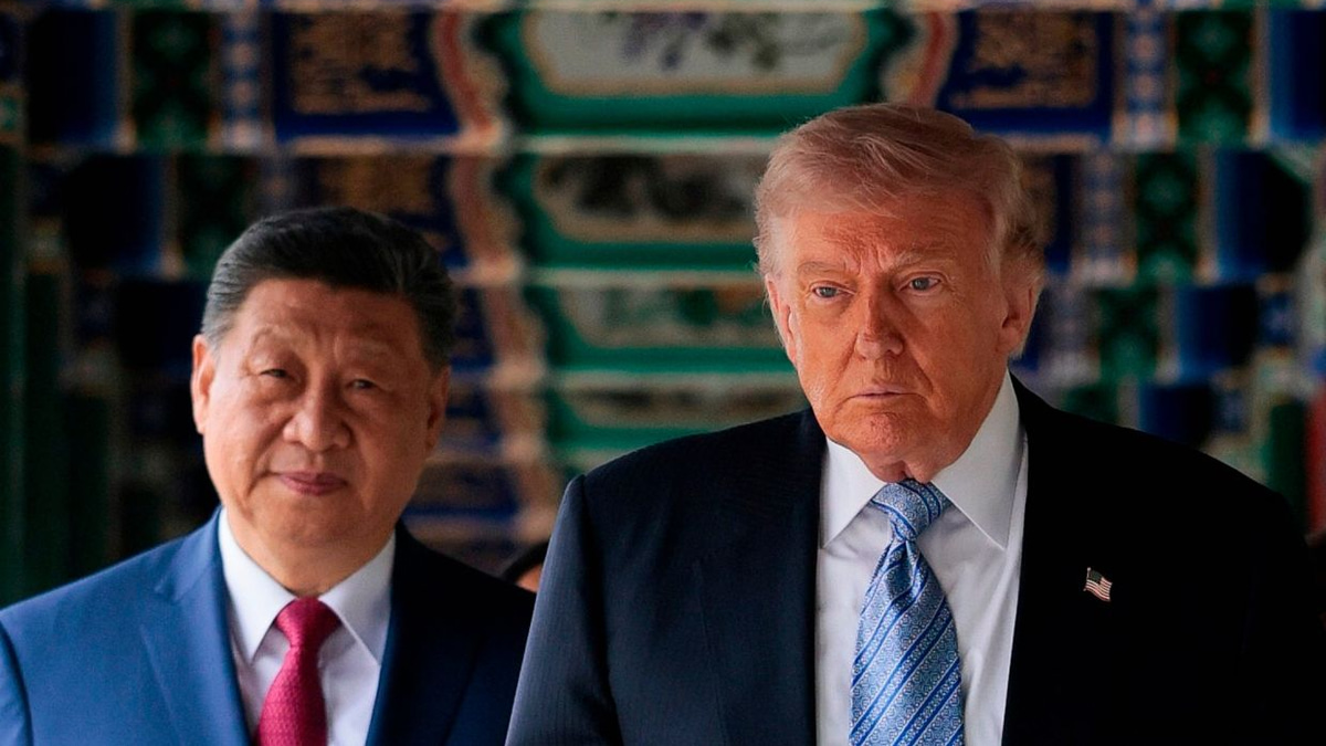 Trump's Wavering China Strategy: Weapons Claims, Diplomatic Niceties, and Wuhan Lab Accusations Ahead of Xi Visit