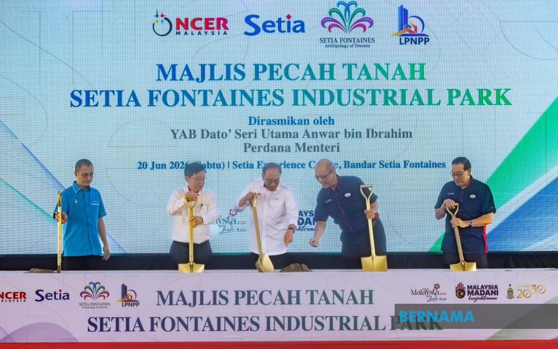 Development Must Benefit All Income Groups, Anwar Emphasises at Industrial Park Launch
