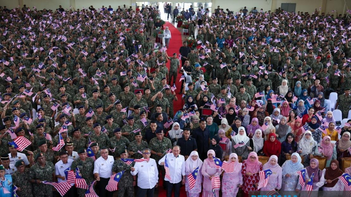Anwar Defends Bumiputera Focus, Points to KL Malay Reserve Land as Evidence