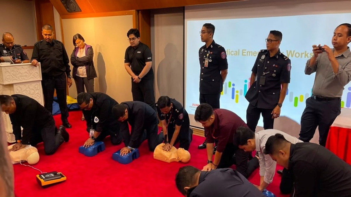 Racing Against Time: Malaysia's Push to Save Cardiac Arrest Victims Through Accessible Defibrillators