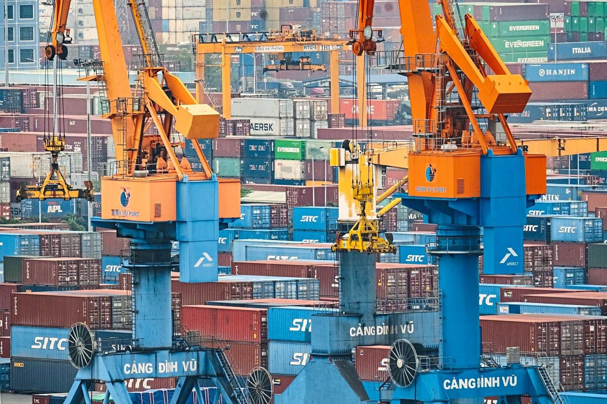 Vietnam Signals Openness to Resolving US Trade Tensions as Negotiations Intensify