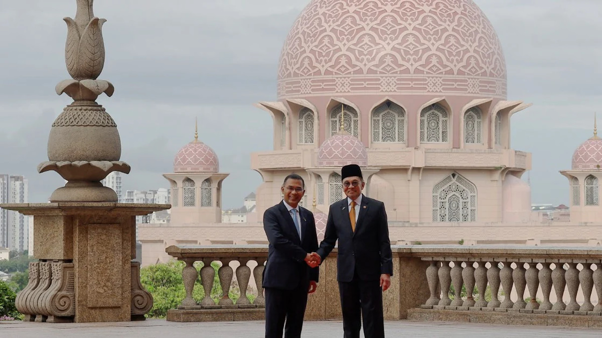 Anwar Welcomes Bangladesh PM Tarique Rahman with Official State Ceremony