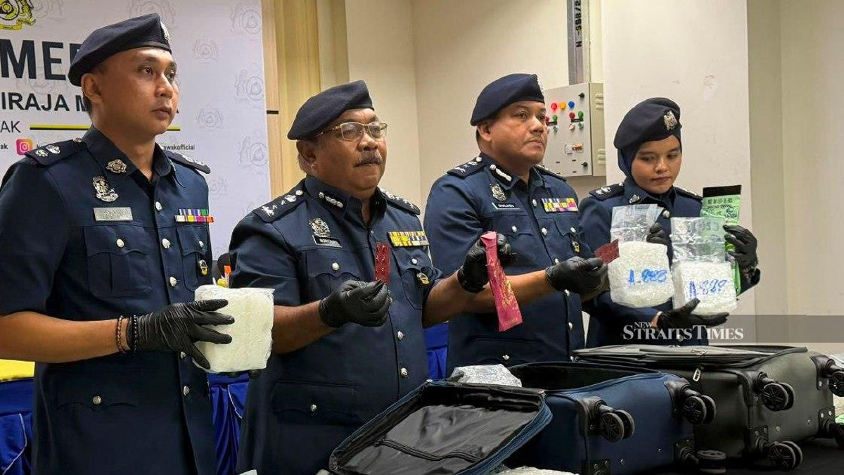 Sarawak Customs Intercepts RM1.32 Million Drug Shipment at Kuching Airport