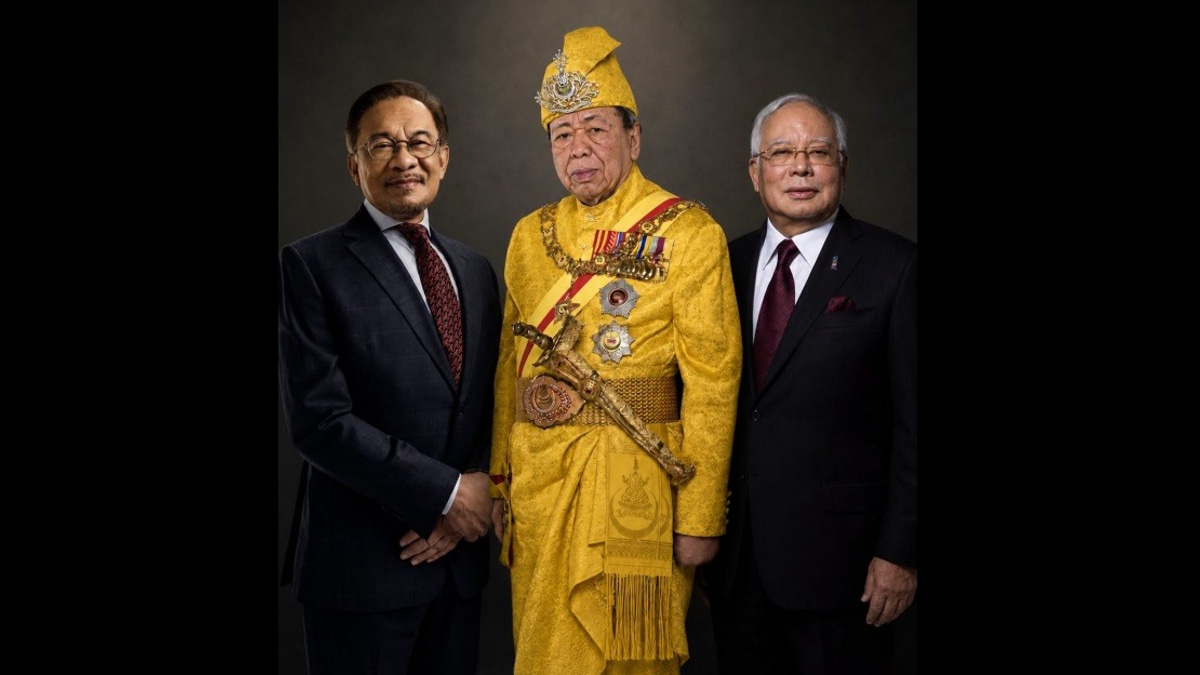 Selangor Sultan Credits PM Anwar for Delivering LRT3 Rail Link