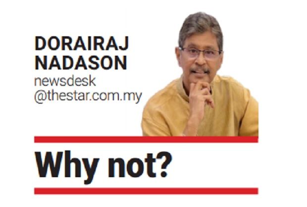 The Restless Exit: Why Malaysian Politicians Can't Leave the Stage