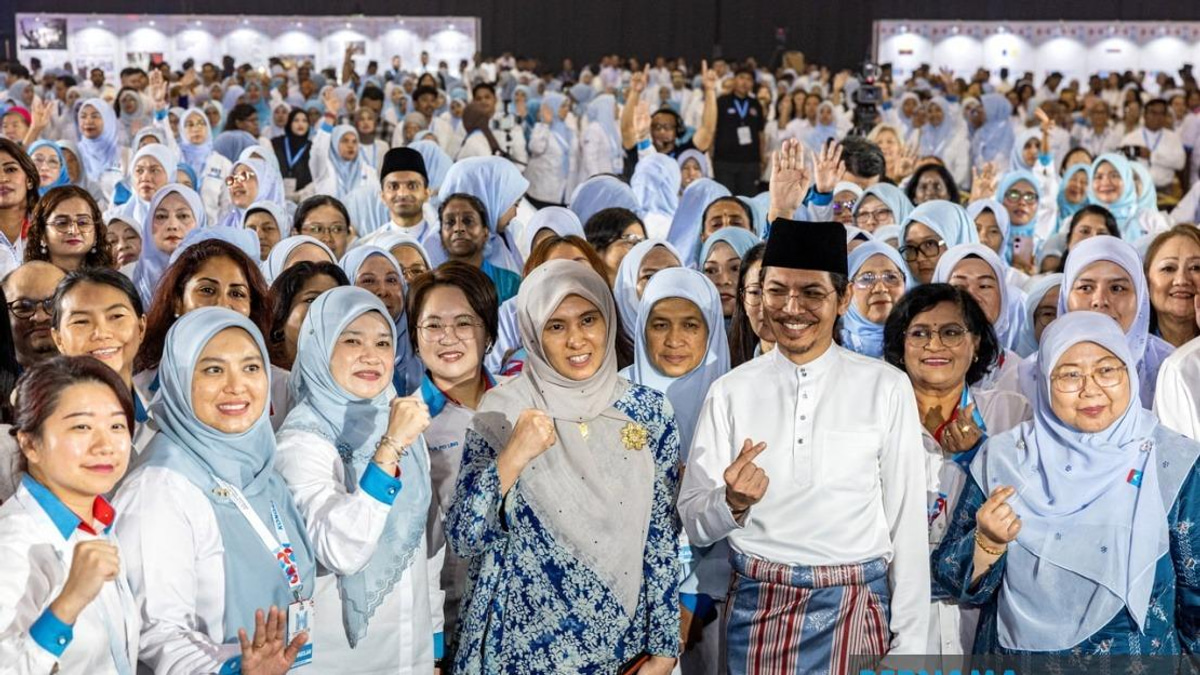 Party Leaders Must Strengthen Grassroots Ties to Maintain Public Trust, Says AMK Chief